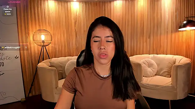 SussanElliot online show from September 26, 2025, 9:57 am