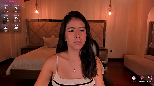 SussanElliot online show from October 4, 2025, 10:02 am