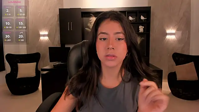 SussanElliot online show from October 7, 2025, 10:01 am