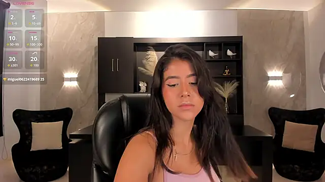 SussanElliot online show from October 12, 2025, 10:03 am