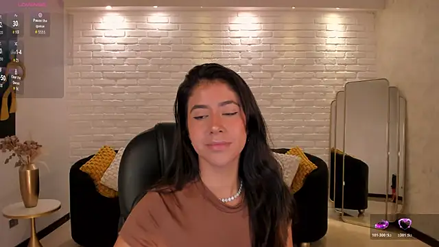 SussanElliot online show from October 17, 2025, 9:56 am