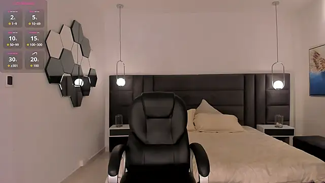 SussanElliot online show from October 25, 2025, 11:29 am