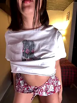 FoxyMx online show from November 2, 2025, 4:15 am