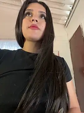 violet-333 online show from October 6, 2025, 6:38 pm