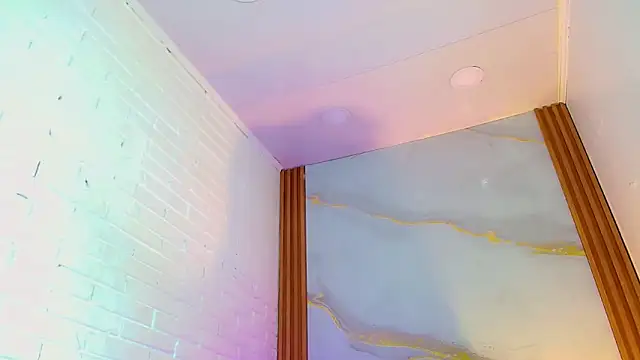 CoralineSweett online show from October 11, 2025, 3:39 am