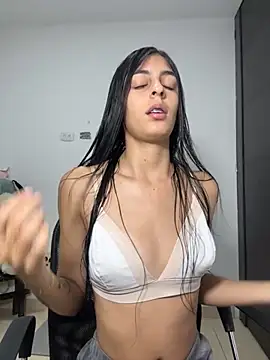 Snapshot of cristel_17 chatting on November 6, 2025, 1:50 am cristel 17 online show from November 6, 2025, 1:50 am