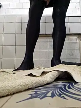 Snapshot of WhoreAnalsssxxx chatting on February 19, 2025, 8:10 pm WhoreAnalsssxxx online show from February 19, 2025, 8:10 pm