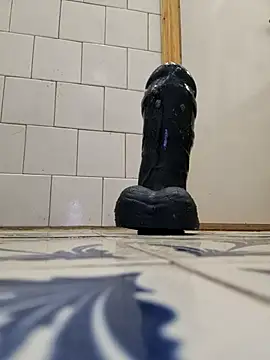 Snapshot of WhoreAnalsssxxx chatting on March 14, 2025, 11:43 pm WhoreAnalsssxxx online show from March 14, 2025, 11:43 pm