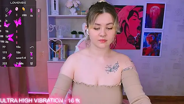 cutie mili online show from February 3, 2025, 10:14 am