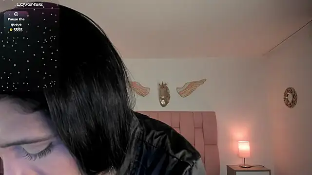 VeronikaOlsen online show from January 15, 2025, 8:30 am