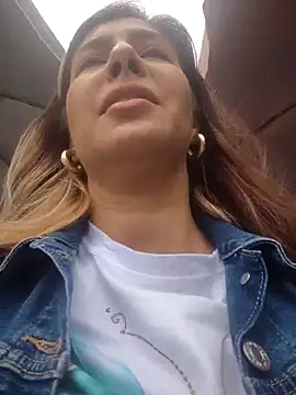 Snapshot of scarlett_moore chatting on May 25, 2026, 3:51 pm scarlett moore online show from May 25, 2026, 3:51 pm