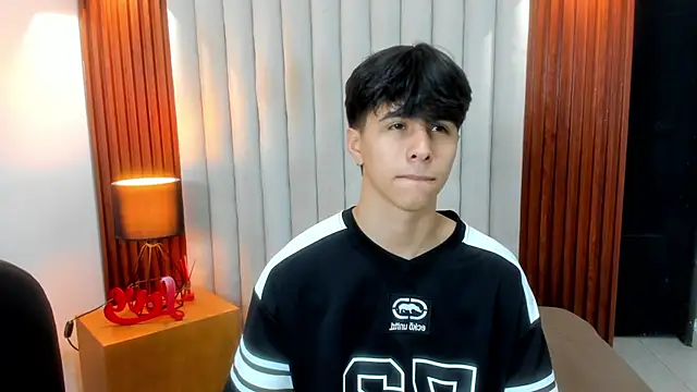 Snapshot of carl_dixon chatting on October 18, 2025, 7:47 pm carl dixon online show from October 18, 2025, 7:47 pm