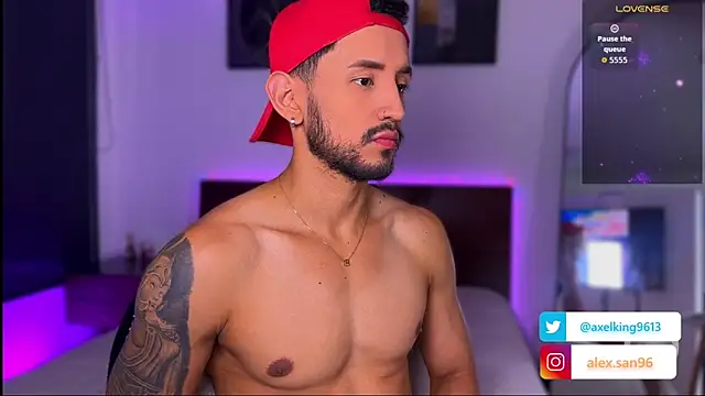 AxelKing1326 online show from November 20, 2025, 9:47 pm