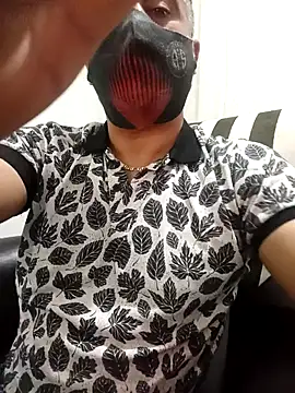 Snapshot of MezaRDanOnLineee chatting on February 7, 2025, 11:03 pm MezaRDanOnLineee online show from February 7, 2025, 11:03 pm