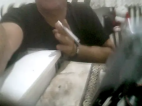 Snapshot of MezaRDanOnLineee chatting on November 9, 2025, 12:20 am MezaRDanOnLineee online show from November 9, 2025, 12:20 am