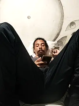 iirgastam3 online show from April 16, 2026, 12:11 am