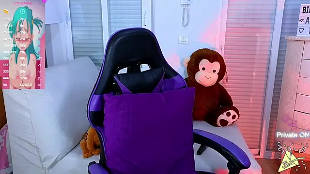 Snapshot of Tawny_cox chatting on December 19, 2024, 3:29 am Tawny cox online show from December 19, 2024, 3:29 am