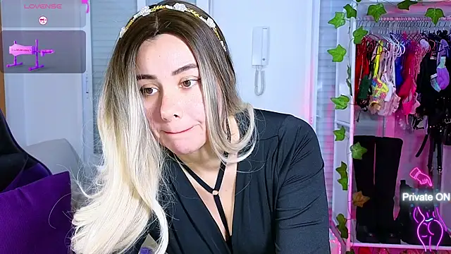 Snapshot of Tawny_cox chatting on January 11, 2025, 12:50 pm Tawny cox online show from January 11, 2025, 12:50 pm