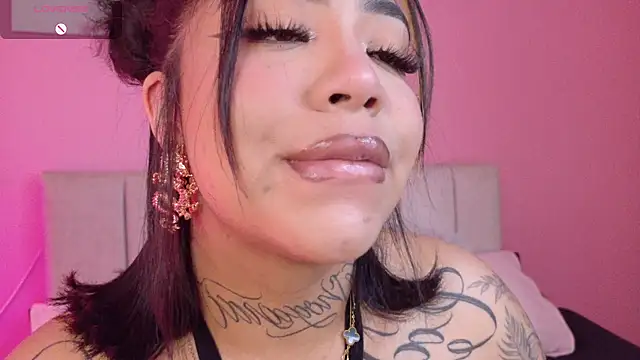 Snapshot of foxxy-lov3 chatting on October 30, 2025, 12:39 pm foxxy-lov3 online show from October 30, 2025, 12:39 pm