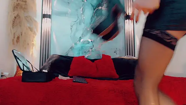 hilary rodriguez online show from September 16, 2025, 7:15 pm