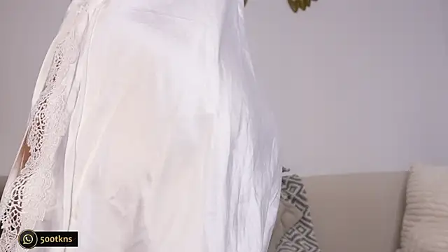 katie cruz online show from December 2, 2025, 10:31 am