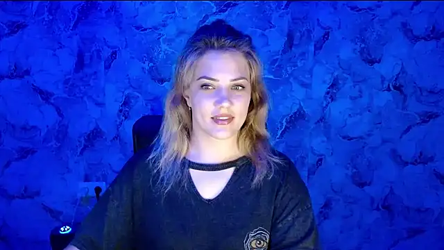 Snapshot of nika_gold1 chatting on June 14, 2026, 7:49 pm nika gold1 online show from June 14, 2026, 7:49 pm
