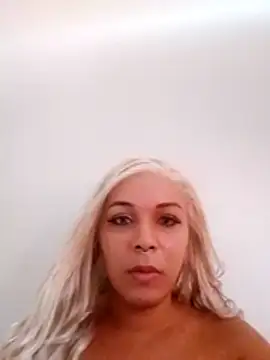 transgirl26 online show from April 18, 2026, 4:55 pm