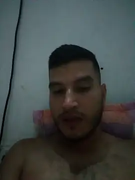 Snapshot of come_burra chatting on April 1, 2026, 1:39 am come burra online show from April 1, 2026, 1:39 am