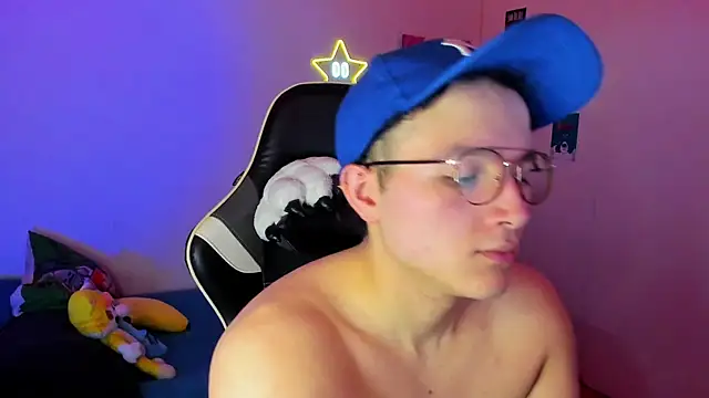 Snapshot of AustinSummerr chatting on January 21, 2025, 1:22 pm AustinSummerr online show from January 21, 2025, 1:22 pm