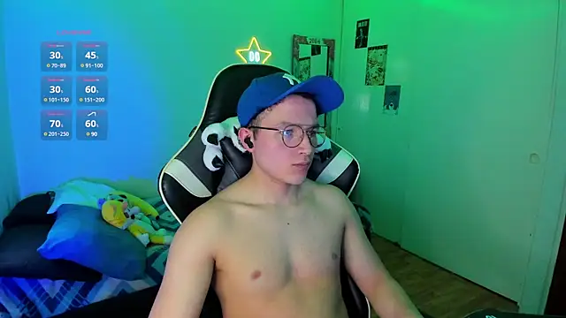 Snapshot of AustinSummerr chatting on January 24, 2025, 1:25 pm AustinSummerr online show from January 24, 2025, 1:25 pm