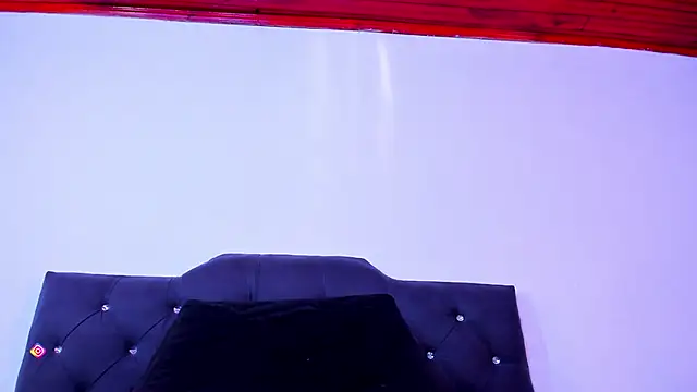 mariana preciado online show from February 4, 2025, 1:48 pm