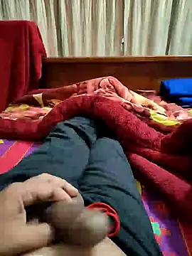 Snapshot of Nuttysub chatting on January 10, 2025, 2:35 am Nuttysub online show from January 10, 2025, 2:35 am