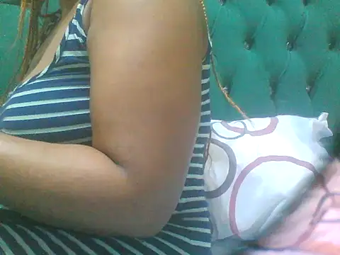 Sexy Riri online show from February 13, 2026, 2:40 am