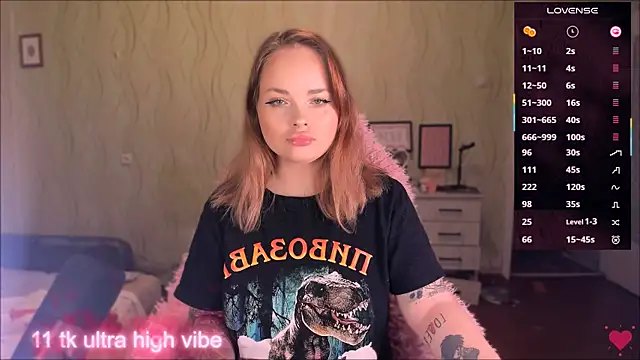 flower sarah  online show from October 6, 2025, 1:08 pm