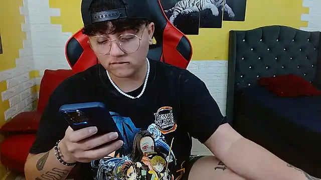 isabeautyx19 online show from January 15, 2026, 4:17 am