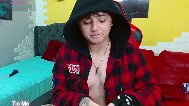 isabeautyx19 online show from February 25, 2026, 2:21 am