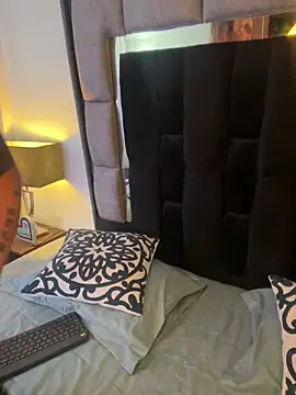 Snapshot of Bonnie_vega chatting on October 18, 2025, 8:20 pm Bonnie vega online show from October 18, 2025, 8:20 pm