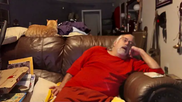 Snapshot of PincheDave4u chatting on December 24, 2024, 9:55 pm PincheDave4u online show from December 24, 2024, 9:55 pm