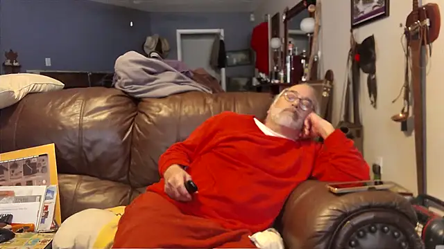 Snapshot of PincheDave4u chatting on December 28, 2024, 9:51 pm PincheDave4u online show from December 28, 2024, 9:51 pm