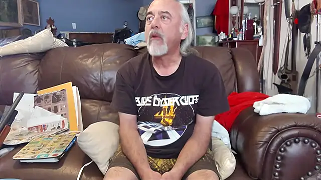 Snapshot of PincheDave4u chatting on January 31, 2025, 7:51 pm PincheDave4u online show from January 31, 2025, 7:51 pm