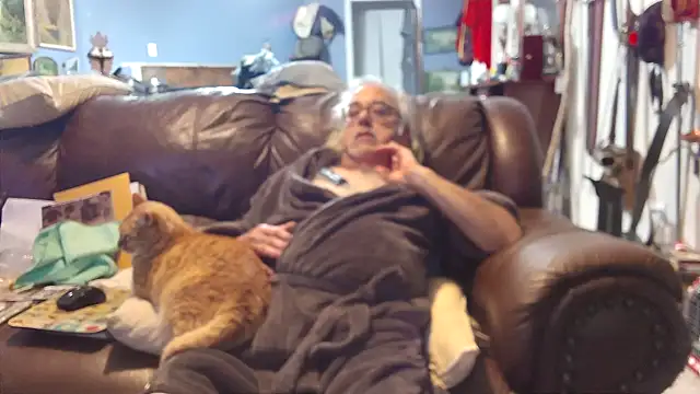 Snapshot of PincheDave4u chatting on February 5, 2025, 3:13 am PincheDave4u online show from February 5, 2025, 3:13 am