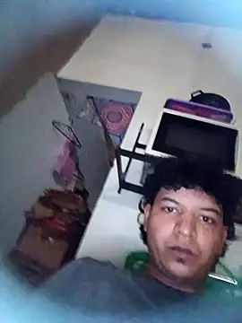 yoryisexi online show from December 3, 2025, 3:43 pm