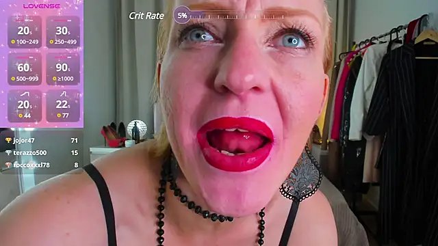 Snapshot of SquirtyAlisa chatting on January 18, 2025, 1:30 am SquirtyAlisa online show from January 18, 2025, 1:30 am