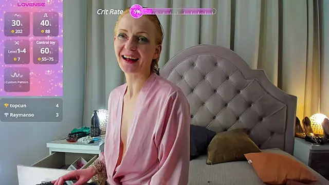 Snapshot of SquirtyAlisa chatting on January 19, 2025, 3:39 am SquirtyAlisa online show from January 19, 2025, 3:39 am