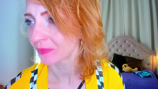 Snapshot of SquirtyAlisa chatting on October 15, 2025, 11:16 pm SquirtyAlisa online show from October 15, 2025, 11:16 pm