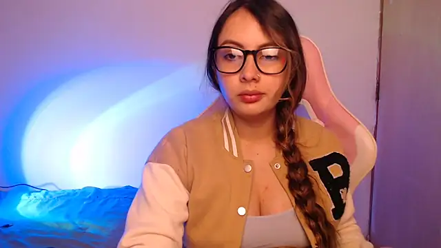 Snapshot of lalawhitte chatting on November 1, 2025, 2:08 pm lalawhitte online show from November 1, 2025, 2:08 pm