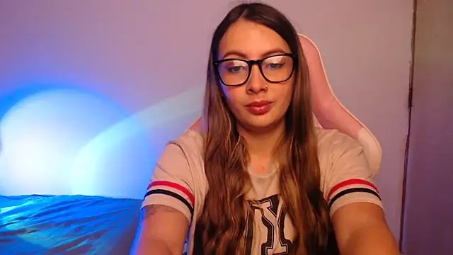 Snapshot of lalawhitte chatting on November 5, 2025, 2:17 pm lalawhitte online show from November 5, 2025, 2:17 pm