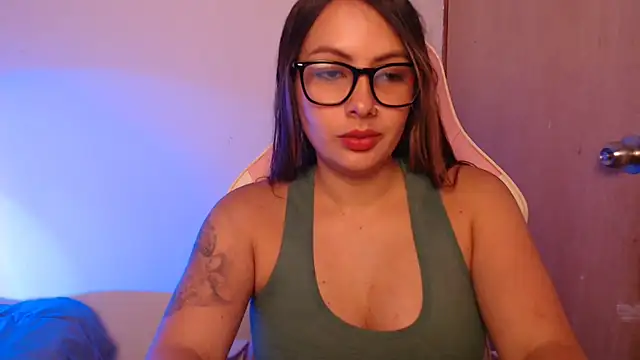 Snapshot of lalawhitte chatting on November 10, 2025, 1:43 pm lalawhitte online show from November 10, 2025, 1:43 pm