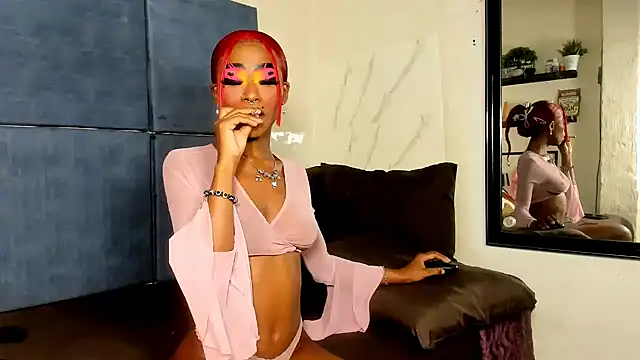 Snapshot of Ebonydollxx chatting on April 29, 2026, 8:26 pm Ebonydollxx online show from April 29, 2026, 8:26 pm
