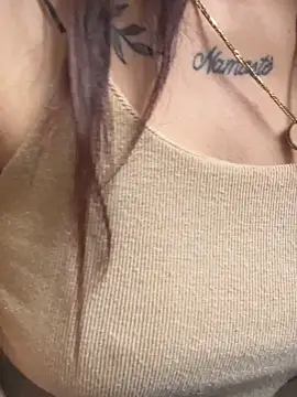 melisabunnny online show from November 5, 2025, 12:05 pm